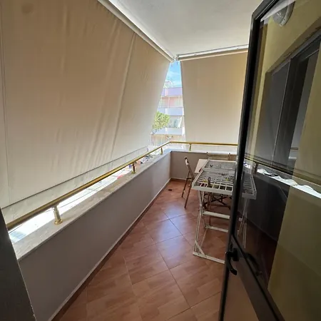 Kledi * Golem (Tirana)