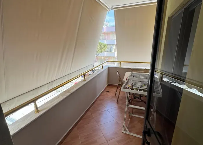 Kledi * Golem (Tirana)